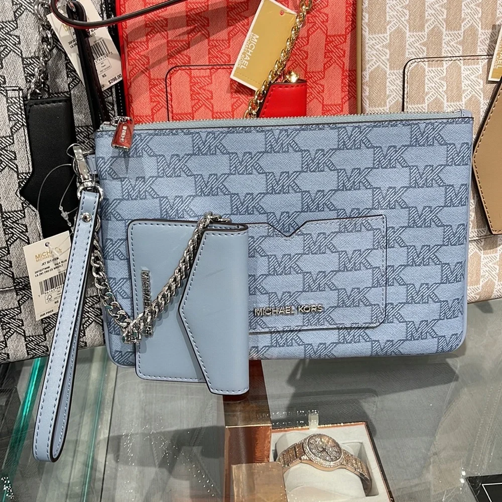 MICHAEL KORS JET SET ITEM LG 2 in 1 CARD CASE & WRISTLET Pale Blue NWT